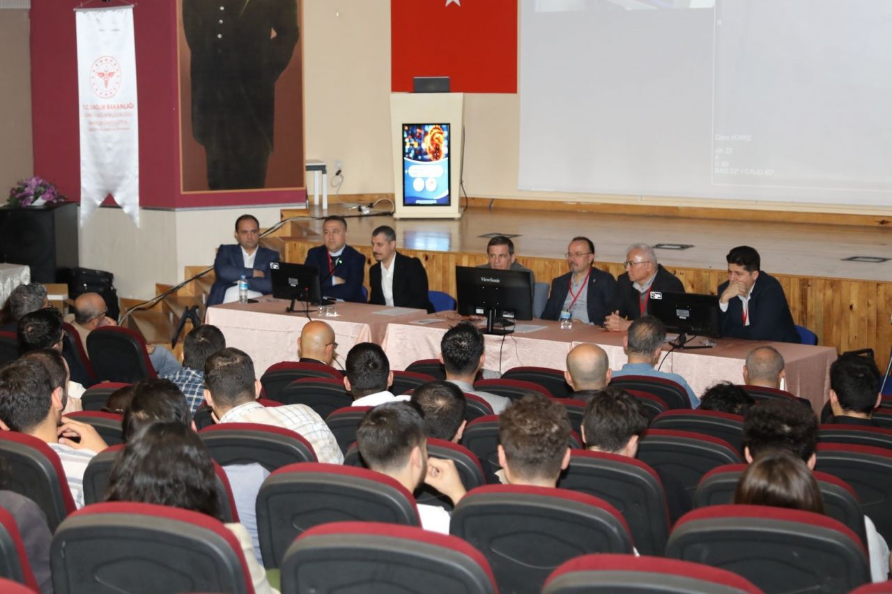 Çiğli'de kalp sağlığında tarihi yayın: Kardiyoloji toplantısı dünya ile buluştu