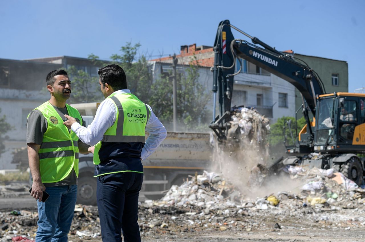 Buca'da kaçak atıklara müdahale