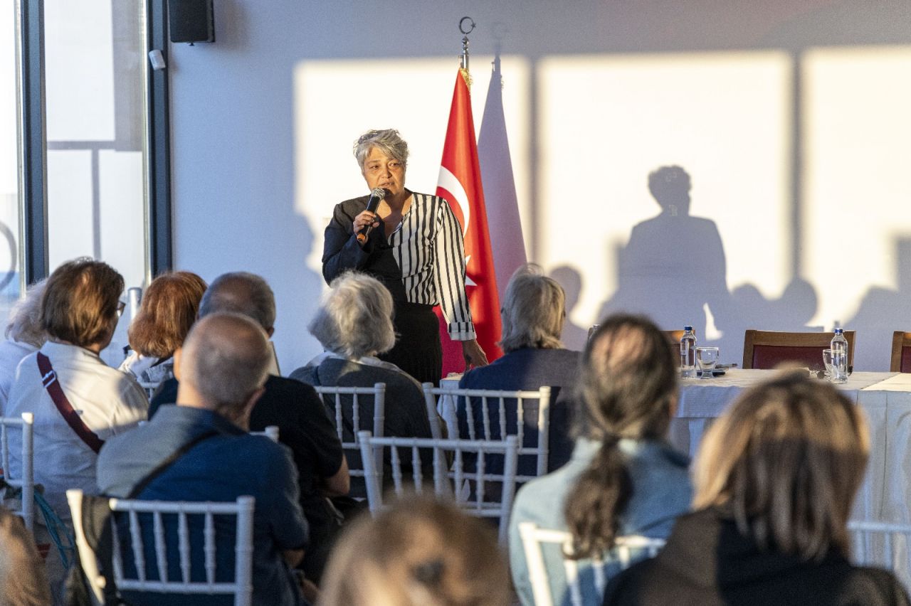 'Cadı' bu kez Karşıyaka'da