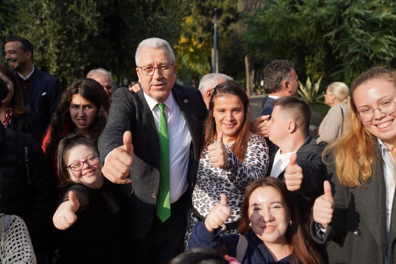 Ege Üniversitesi, engelli bireyler için 'Engelsiz Ege'yi hayata geçiriyor