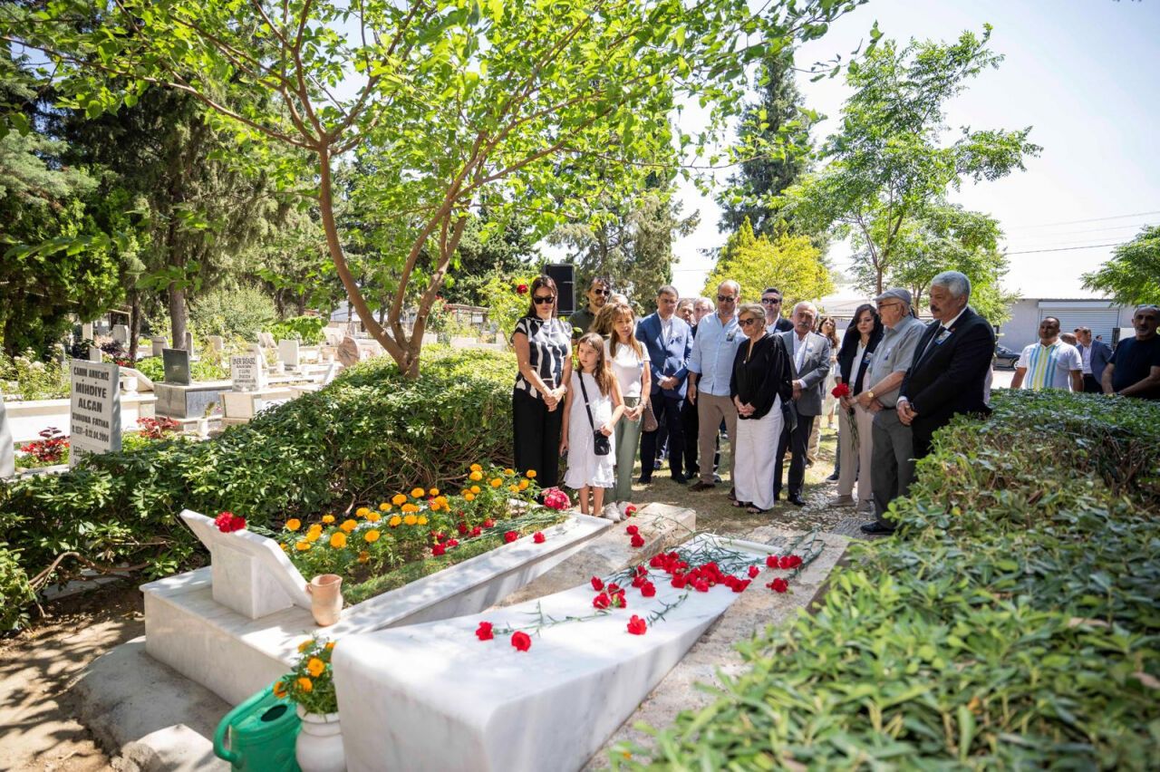 Ahmet Piriştina kabri başında anıldı