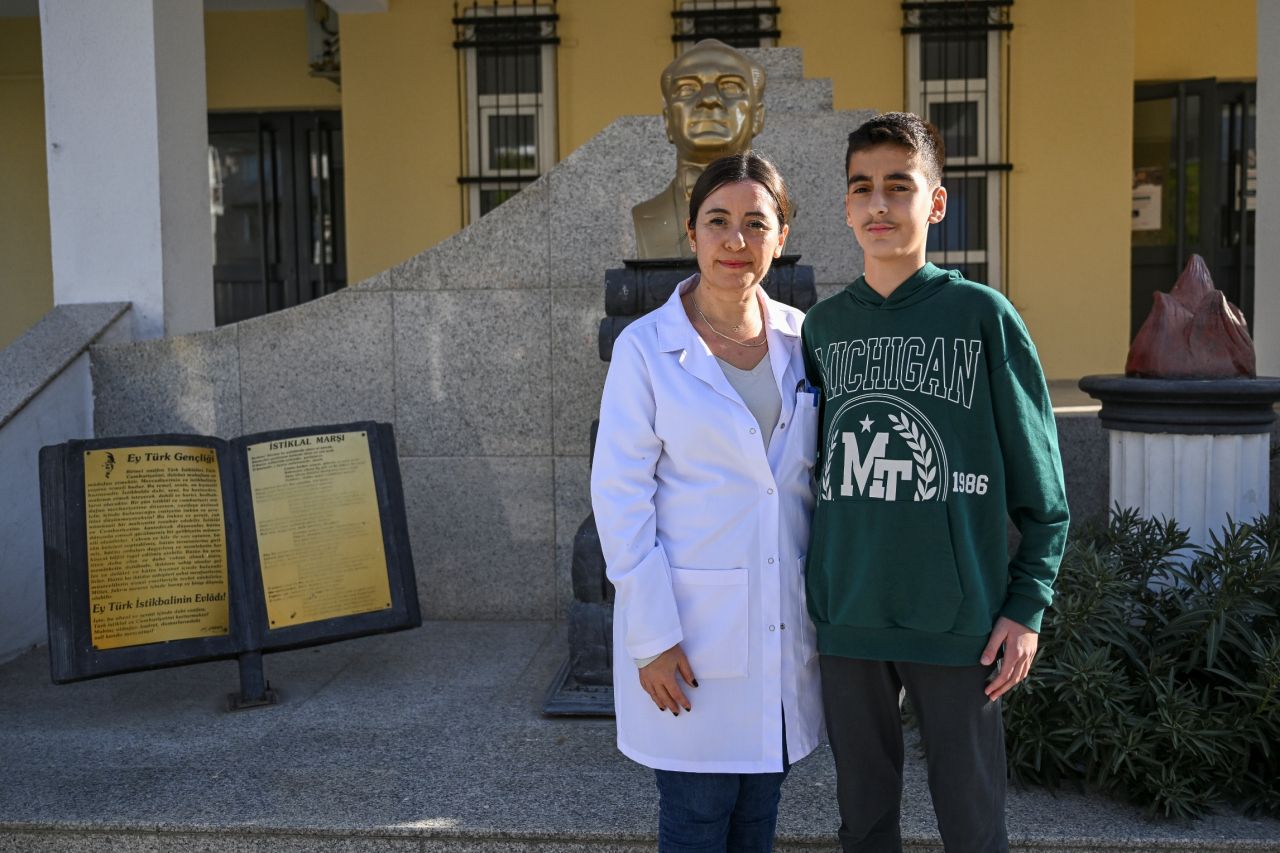 İzmir'de Bornova Belediyesinden gençlere ücretsiz eğitim desteği