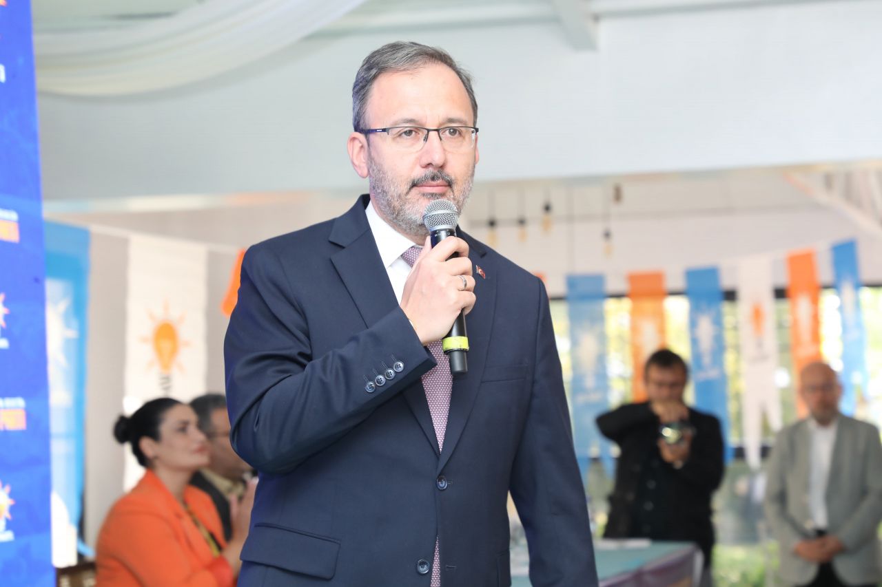 AK Partili Kasapoğlu: İzmir'in her ilçesine hizmet sözümüz var