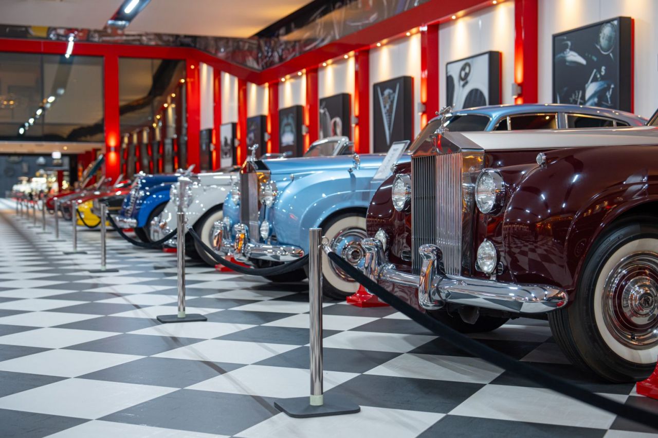 İzmir'in otomobil tutkunları için bir cennet : KEY Museum