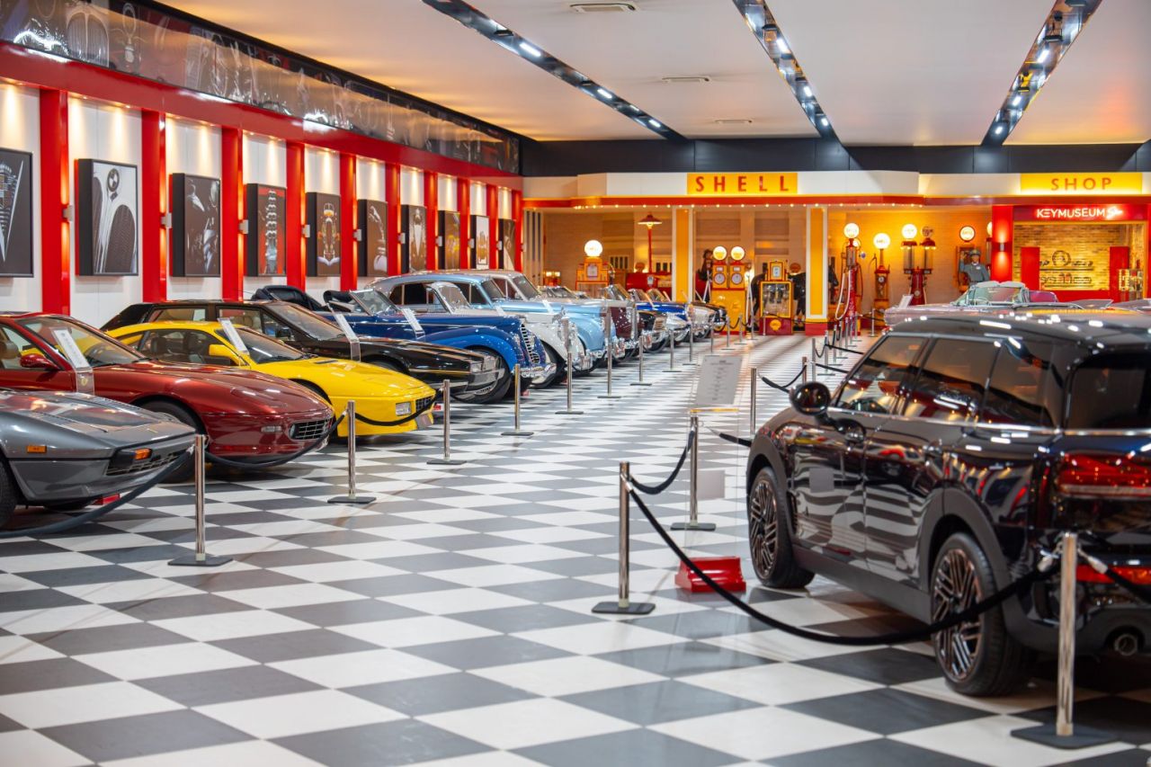 İzmir'in otomobil tutkunları için bir cennet : KEY Museum