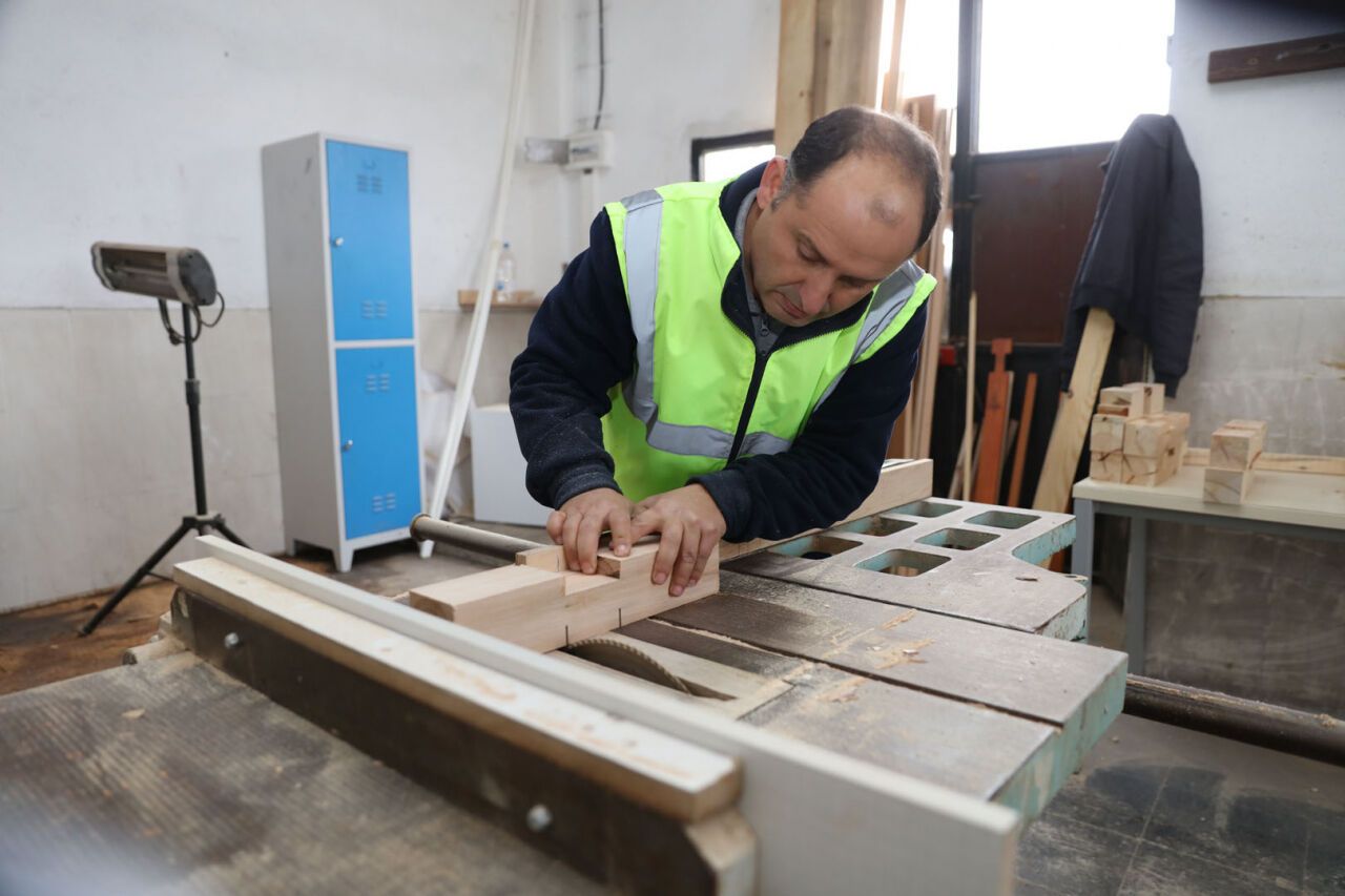 Güzelbahçe'de atıklar yeniden hayat buluyor!