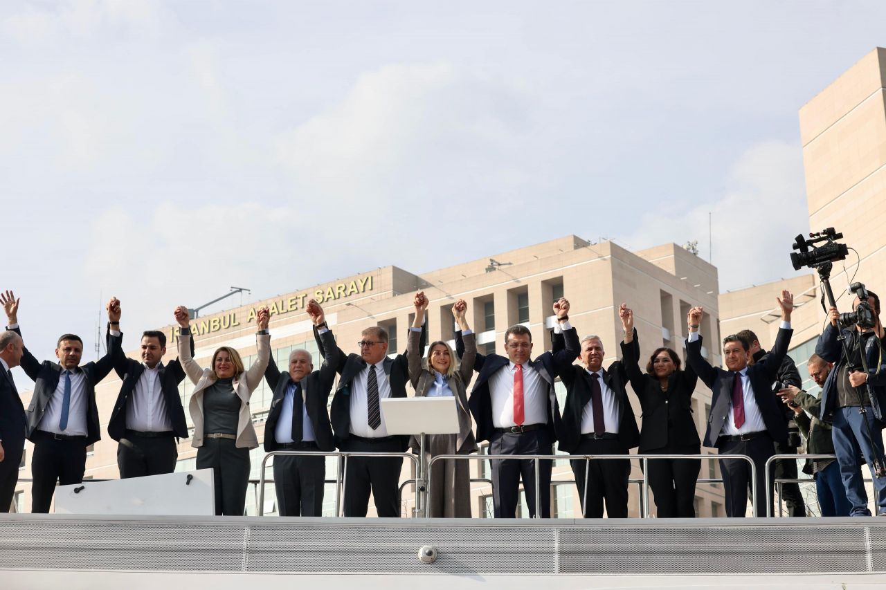 Başkan Tugay'dan İmamoğlu'na destek