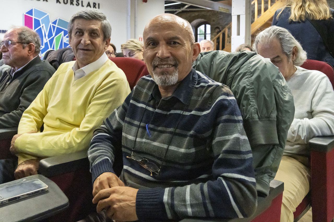 İkinci bahar başladı: 3. Yaş Üniversitesi'nde ilk ders heyecanı