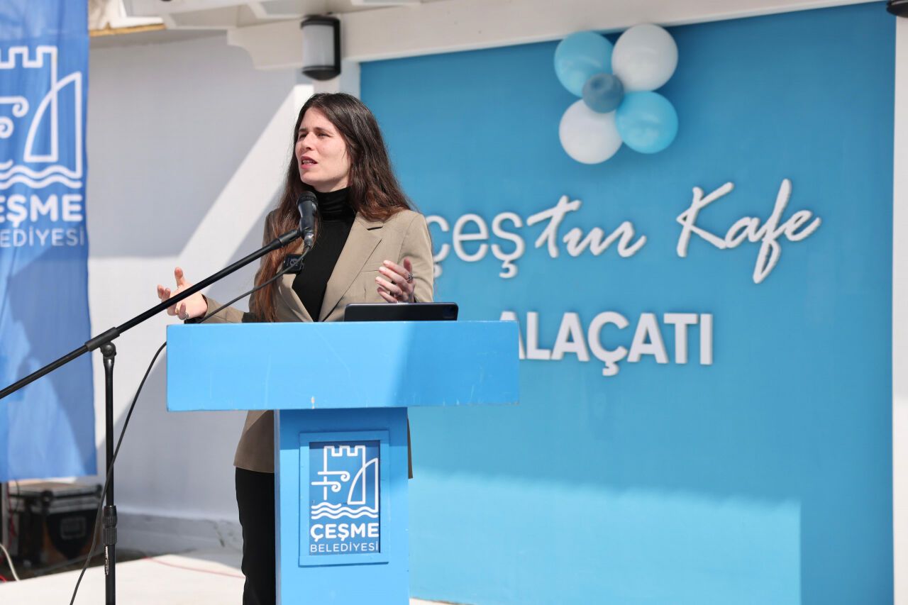 Alaçatı'ya yeni bir soluk: Çeştur Kafe