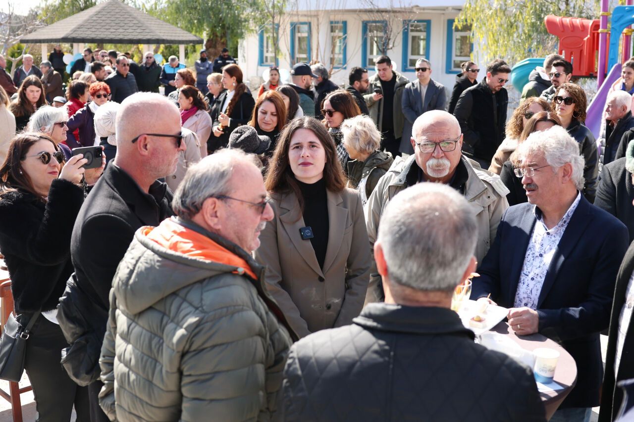 Alaçatı'ya yeni bir soluk: Çeştur Kafe