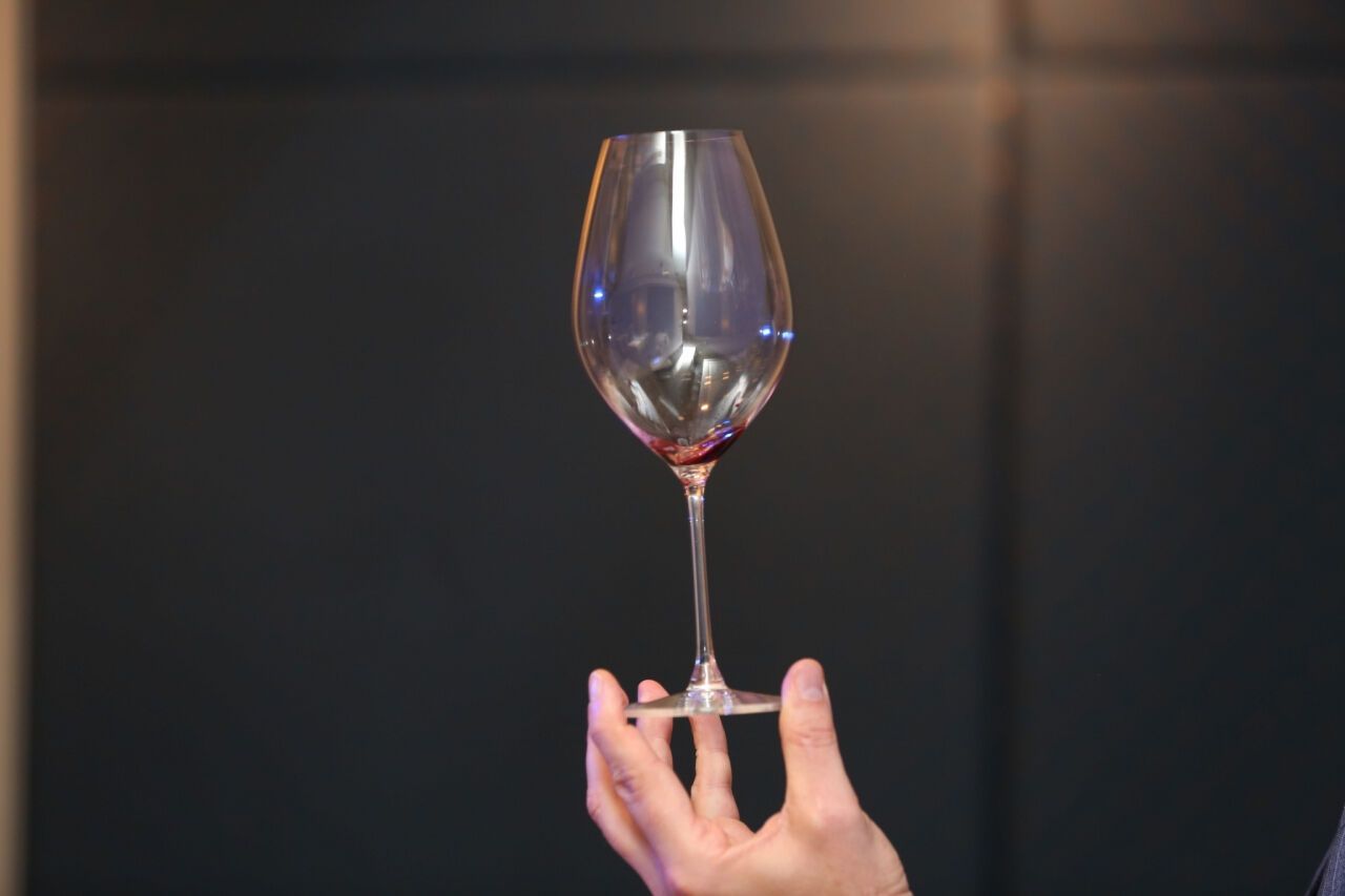 Rüyada kadeh görmek: Mutluluk mu, hayal kırıklığı mı?