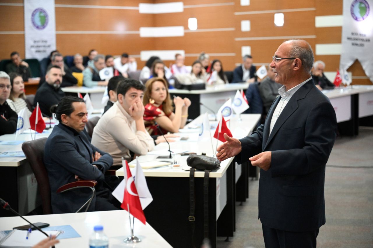 Başkan Eşki: ' En büyük güç bilgidir '