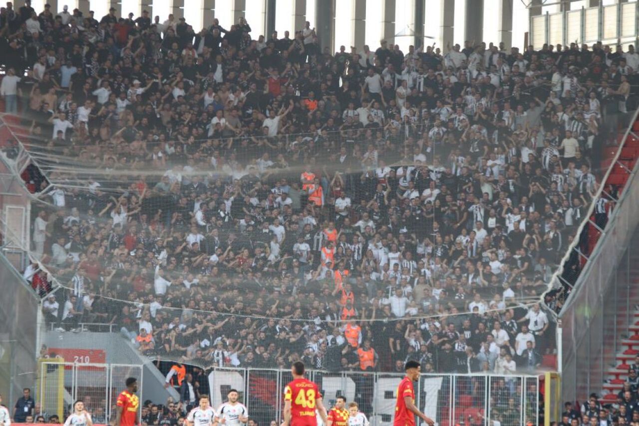 Göztepe – Beşiktaş karşılaşması: Kıyasıya mücadele devam ediyor!