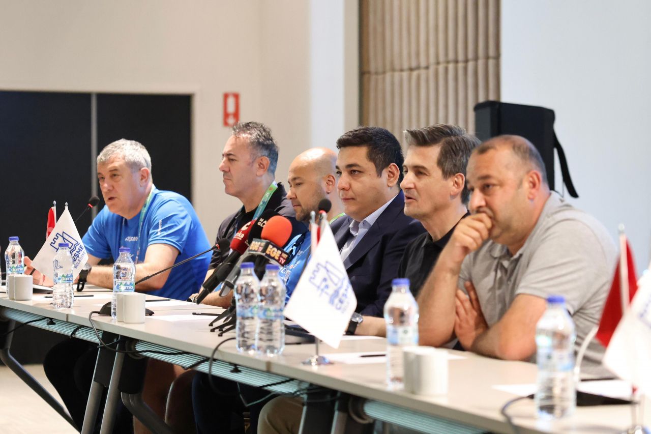 29 ülkeden 2 bin 606 sporcu Çeşme'de koşacak