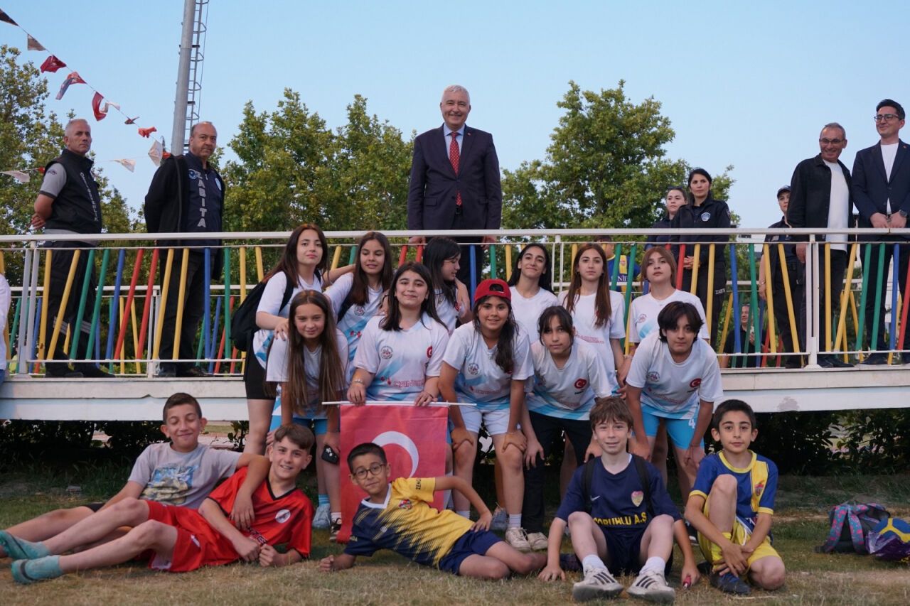 Kemalpaşa'da gençlik ve Cumhuriyet buluştu