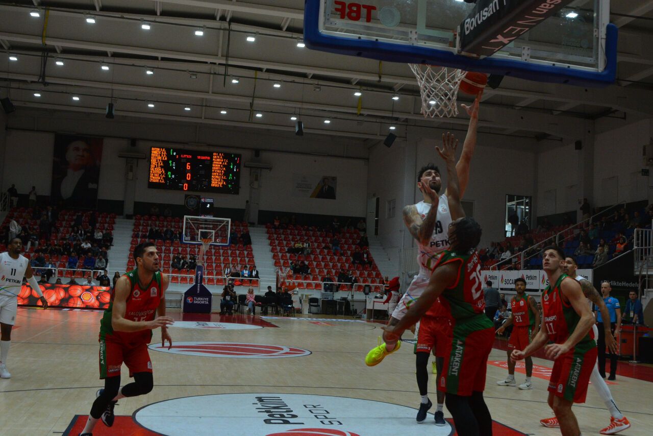 Aliağa Petkimspor'dan farklı galibiyet: 93-65