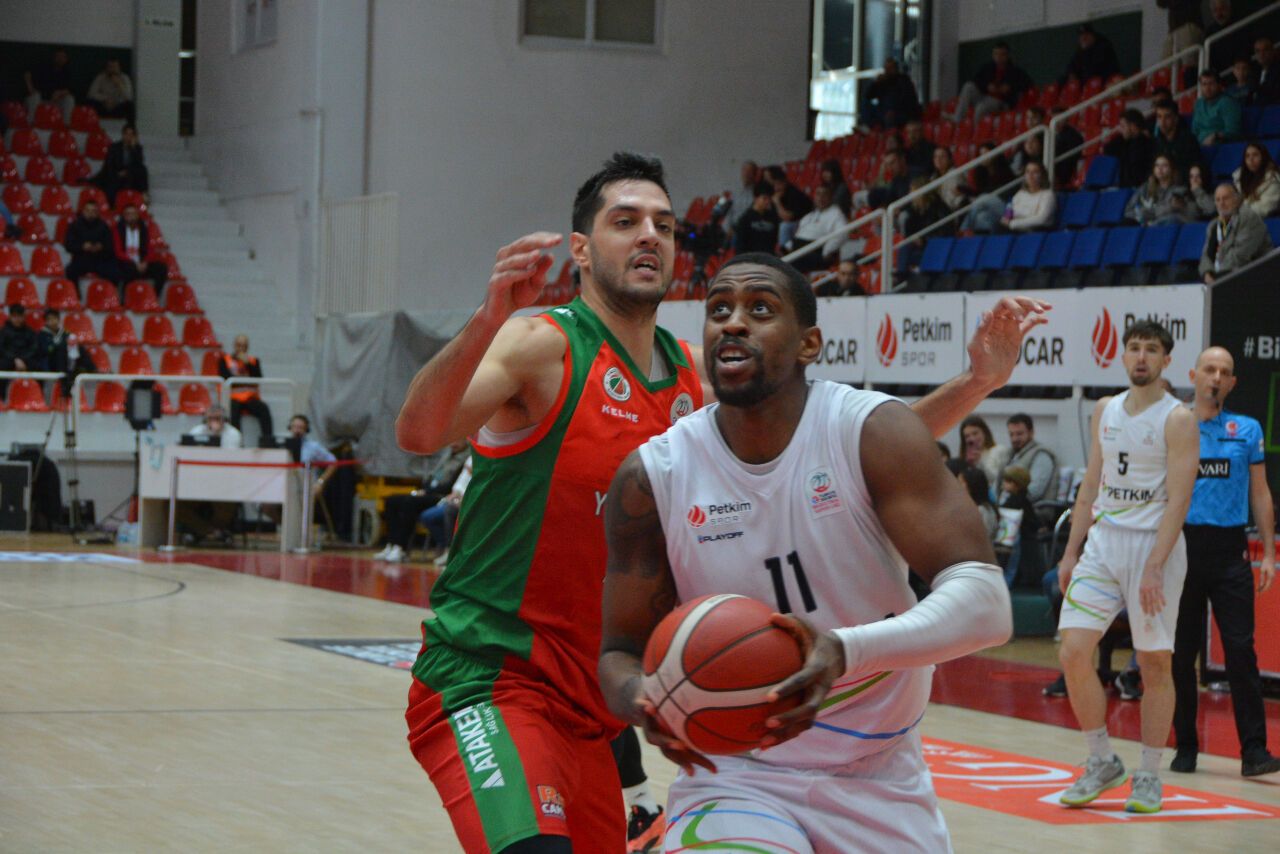 Aliağa Petkimspor'dan farklı galibiyet: 93-65