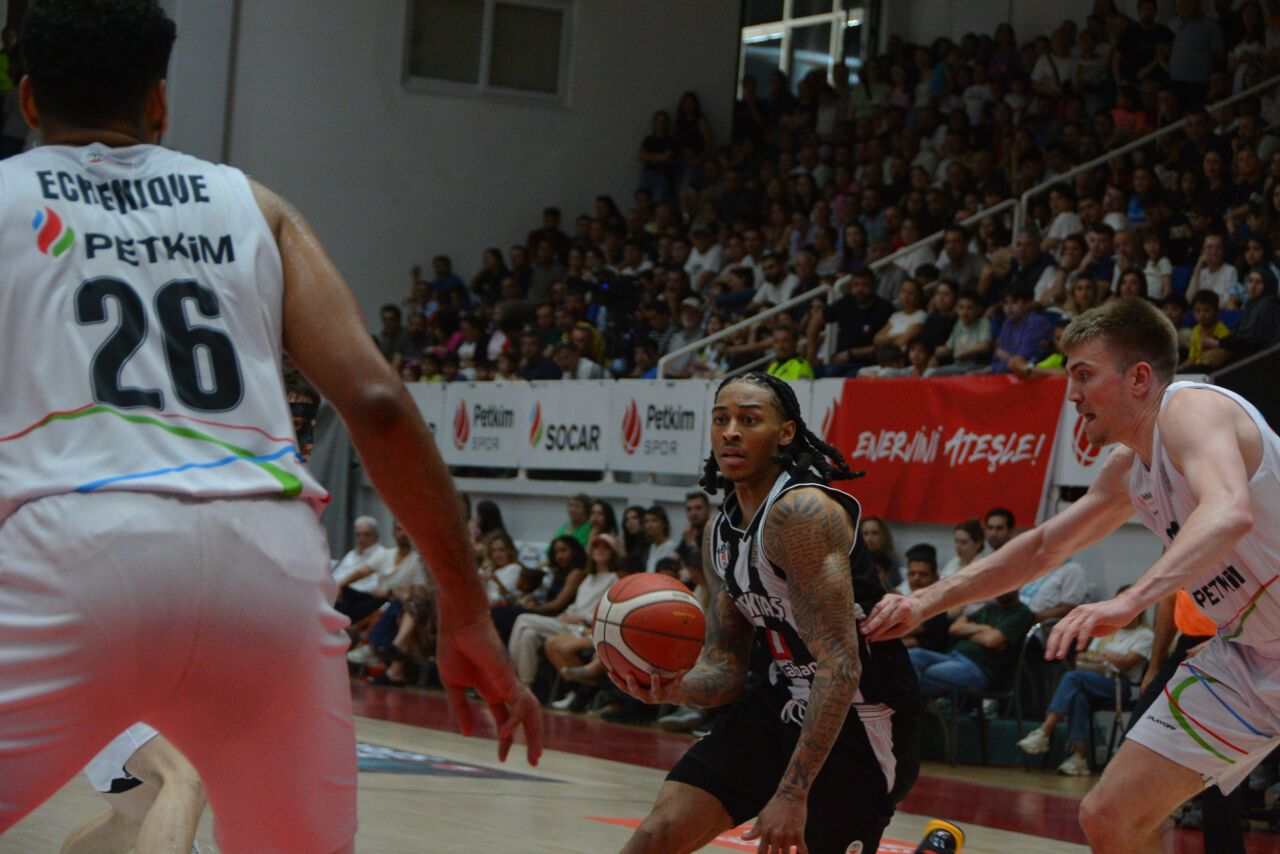 Aliağa Petkimspor, evinde Beşiktaş'a farklı mağlup oldu