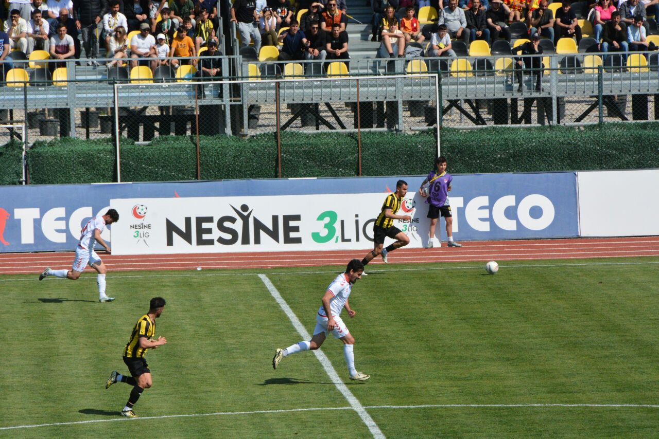 Aliağa FK, Yozgat Bozokspor'u farklı mağlup etti: 5-2