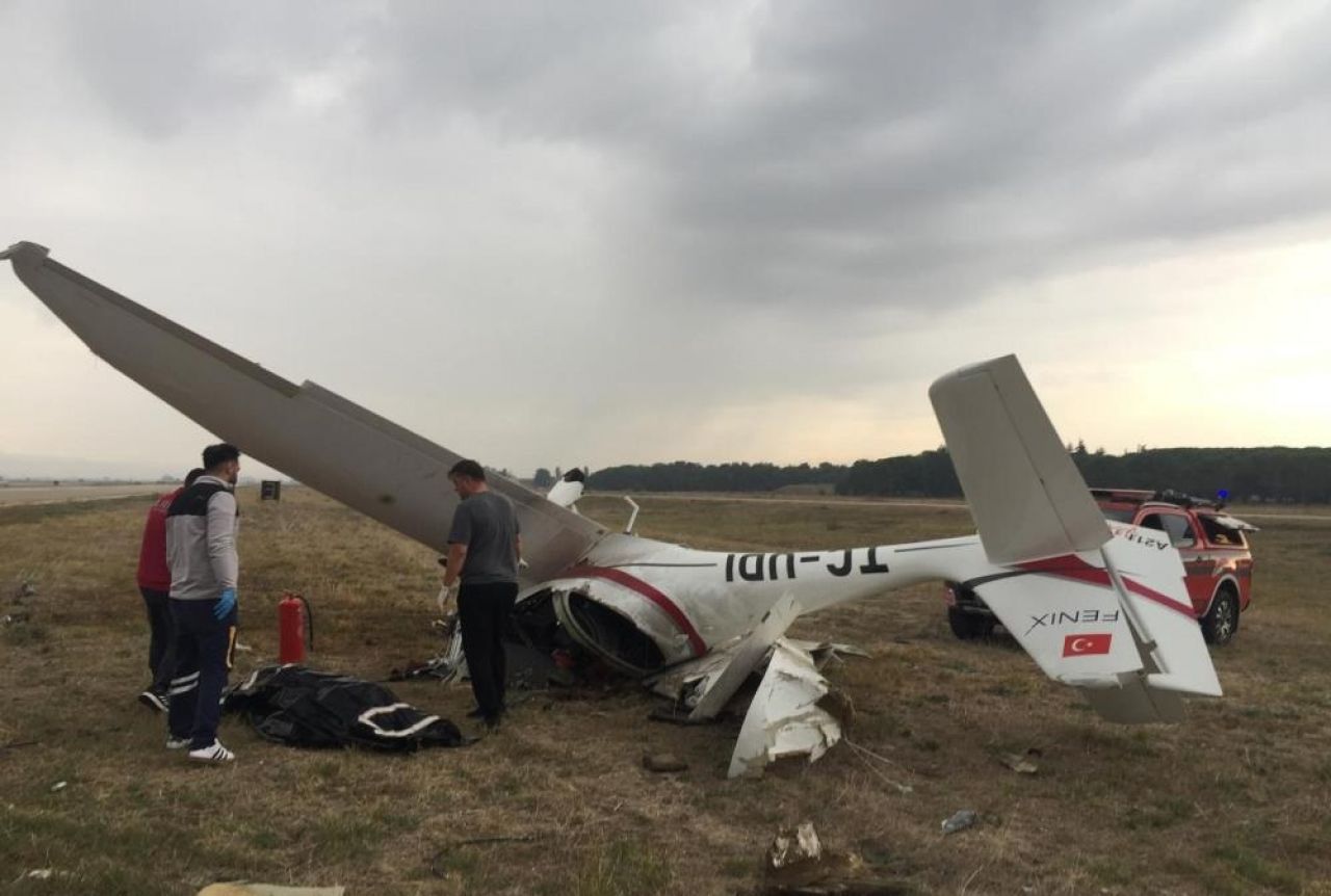 Bursa'da facia! Eğitim uçağı düştü