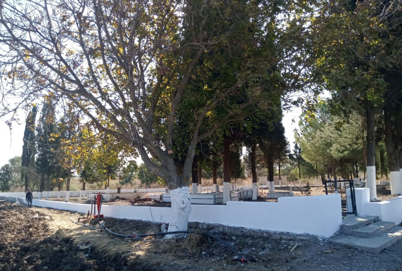 Manisa'da mezarlıklar yenileniyor!