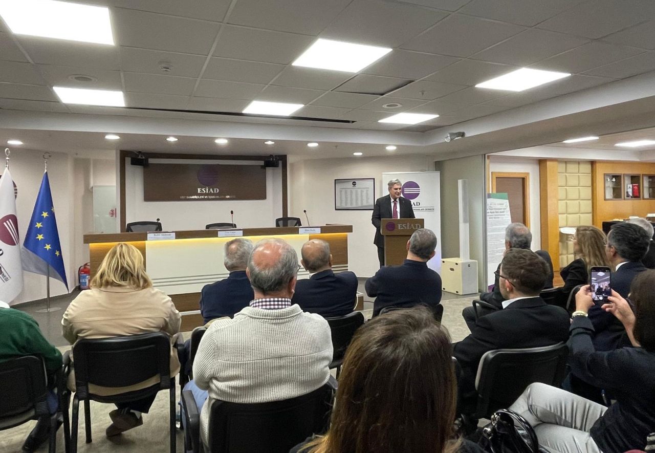 ESİAD'da çarpıcı uyarı: AB Çıpası olmadan rota belirsiz
