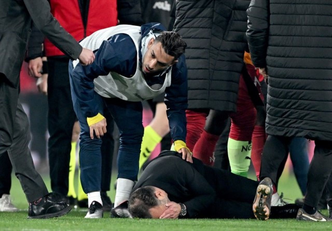 Mourinho, Okan Buruk'un burnunu sıktı! Hareket gündeme oturdu