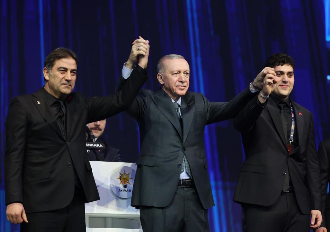 İYİ Parti ve Gelecek Partisi'nden 3 milletvekili AK Parti'ye geçti!