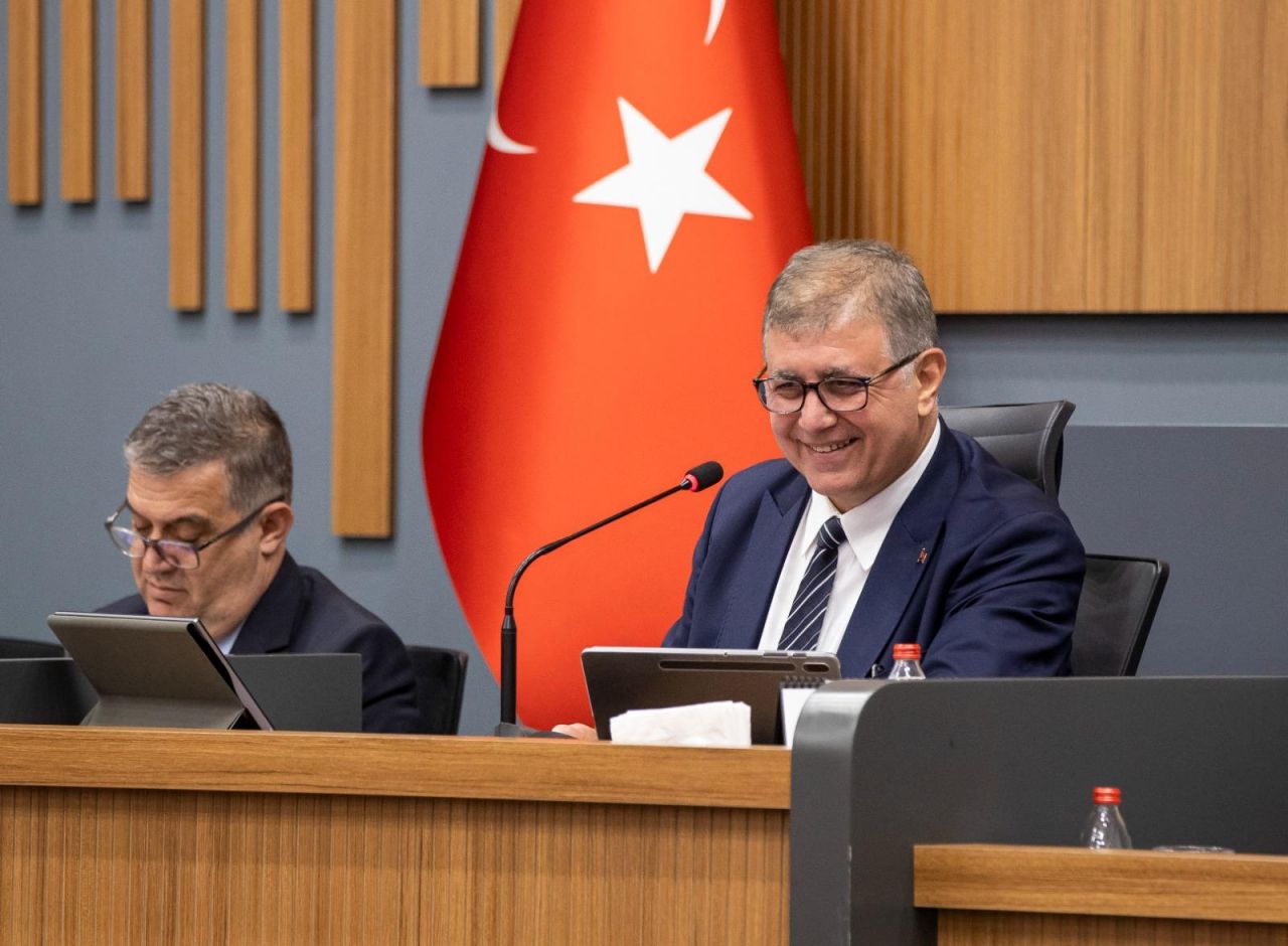 Başkan Tugay'dan ortak çalışma çağrısı: 'İzmir'de bir anlayışı değiştirmemiz gerekiyor'