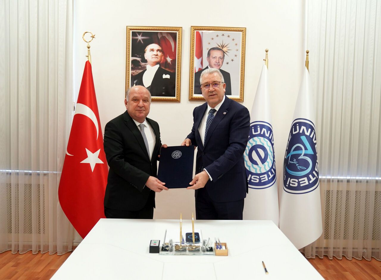 Ege Üniversitesi ve İşkur'dan gençlere fırsat