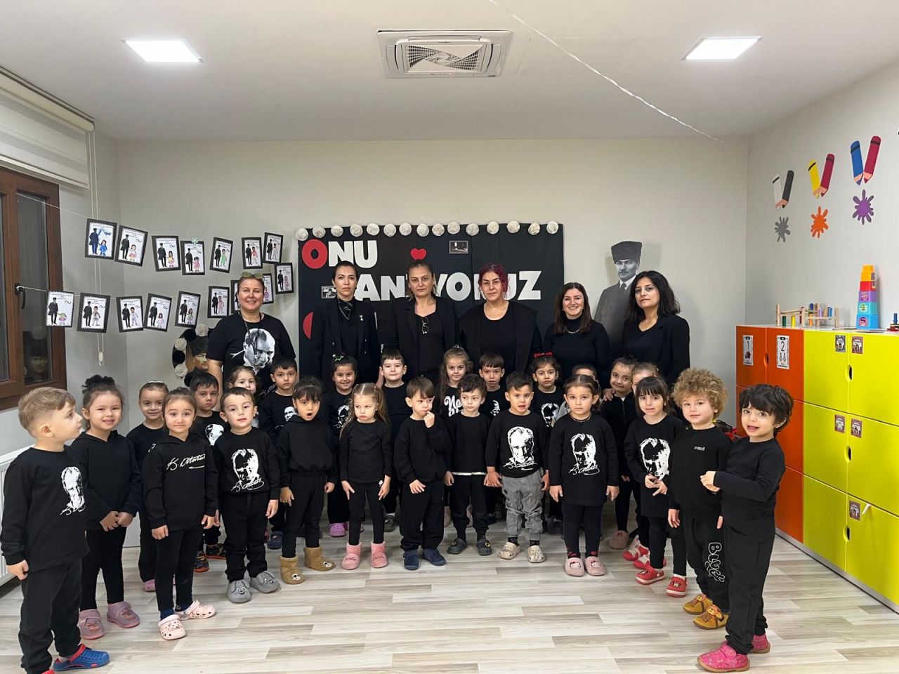 Manisa'da miniklerden Atatürk'e minnet dolu anma töreni