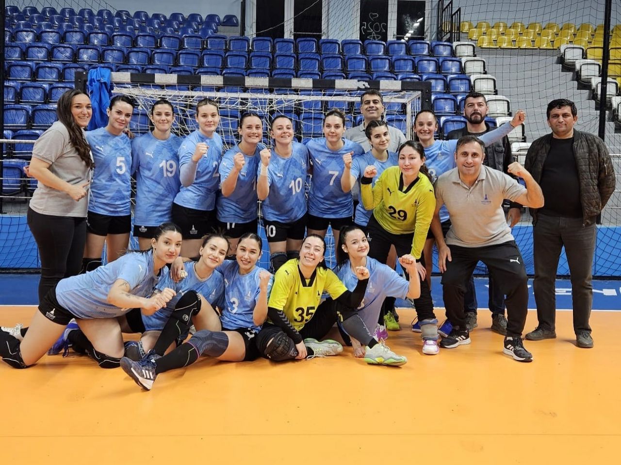 İzmir Büyükşehir madalya peşinde