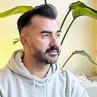 Ozan Sönmez