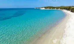 ESHOT güzergahında gizli kalmış plaj! Bilen gitmekten vazgeçemiyor