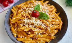 Restoranlara para vermeyin! Evde İtalyan şefleri kıskandıracak makarna tarifi