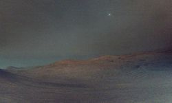 Mars’ta sessiz bir tanık: Deimos’tan gelen mesaj mı var?