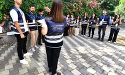 İzmir’in nabzı sokakta atıyor: 12 bin hane dinlendi