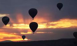 Havada alev alan balon yere çakıldı: 22 kişilik yolculuk kabusa döndü