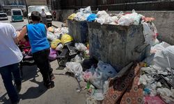 Buca’da çöp dağları büyüyor: İşçiler 3 gündür iş bırakıyor