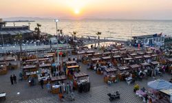 Güzelbahçe gece pazarı yenilenen haliyle kapılarını açtı