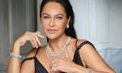 Yıllara meydan okudu! Hülya Avşar o pozuyla sosyal medyayı yaktı