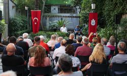 Konak’ta adım adım tarih: Rotaya katılanlar büyülendi
