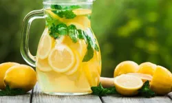 Limonatayı bir de böyle deneyin: Ev yapımı pratik tarif!