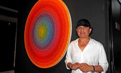 Ekrem Yalçındağ’dan Alaçatı’da doğayla iç içe bir sanat yolculuğu!