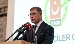 Başkan Tugay Gazetecilik ödüllerinde konuştu: Basının susturulduğu yerde halk da susturulur