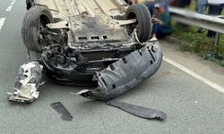 Göz gözü görmedi! İki otomobilin çarpışması kanlı bitti