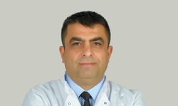 2 yaşındaki bebeğin böbreğindeki dev taş böyle çıkarıldı