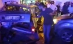 Van'da trafik felaketi: Araçlar hurdaya döndü!