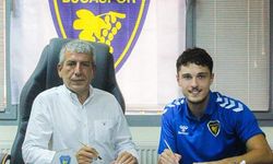 Bucaspor’da gençlik rüzgarı: 5 futbolcu profesyonel oldu!