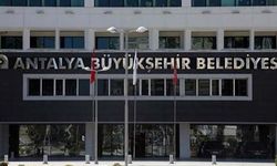 Antalya Belediyesi’nde rüşvet operasyonu: 3 gözaltı!